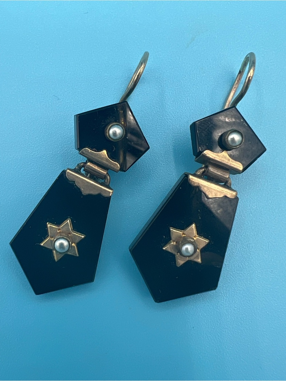 Antique Victorian Onyx Gold and Pearl Earrings - Picture 5 of 10